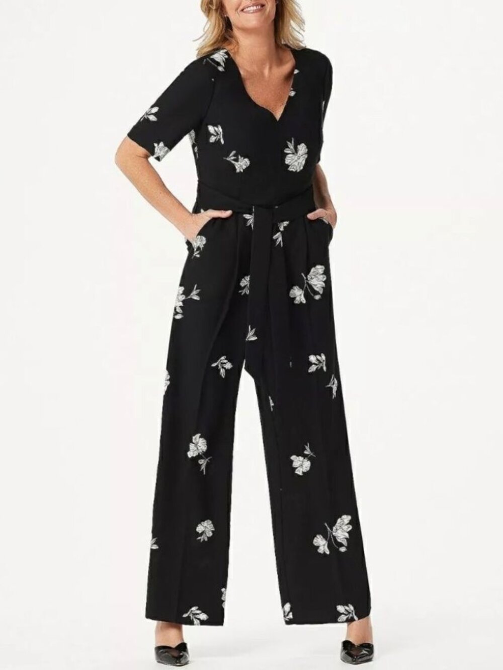 Vince Camuto Elbow-Sleeve Flower Printed Jumpsuit